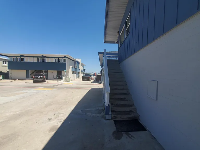823 Coronado Ct — Photo 10