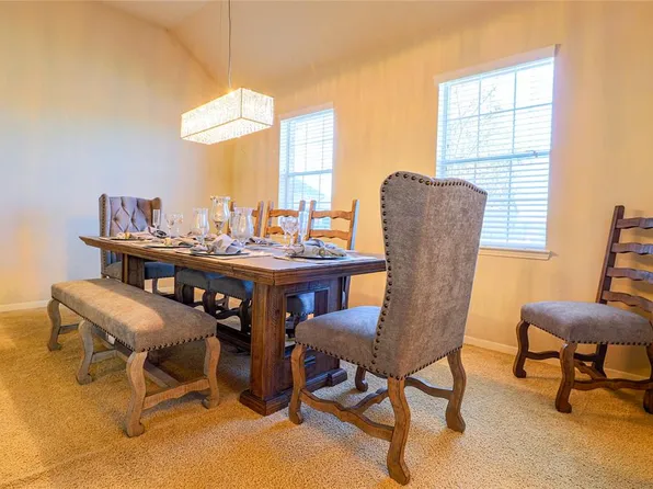 303 Lake Line Dr, Alvin, TX 77511