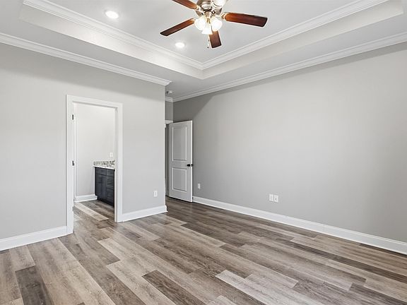 5th image of 109 Eva Ln