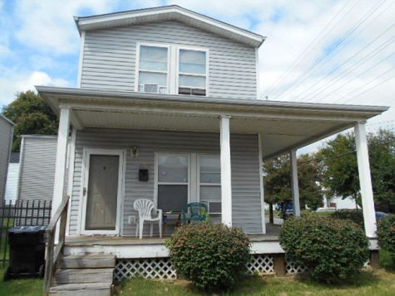 2nd image of 532 N 27th St