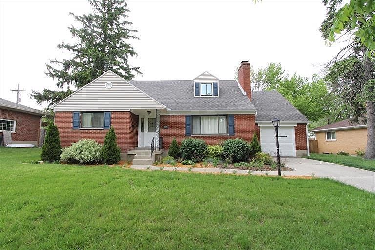 For Sale: 1009 E Stroop, Dayton, OH 45429