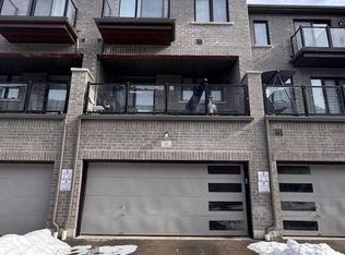 16 Dockside Way, Whitby, ON L1N0M6