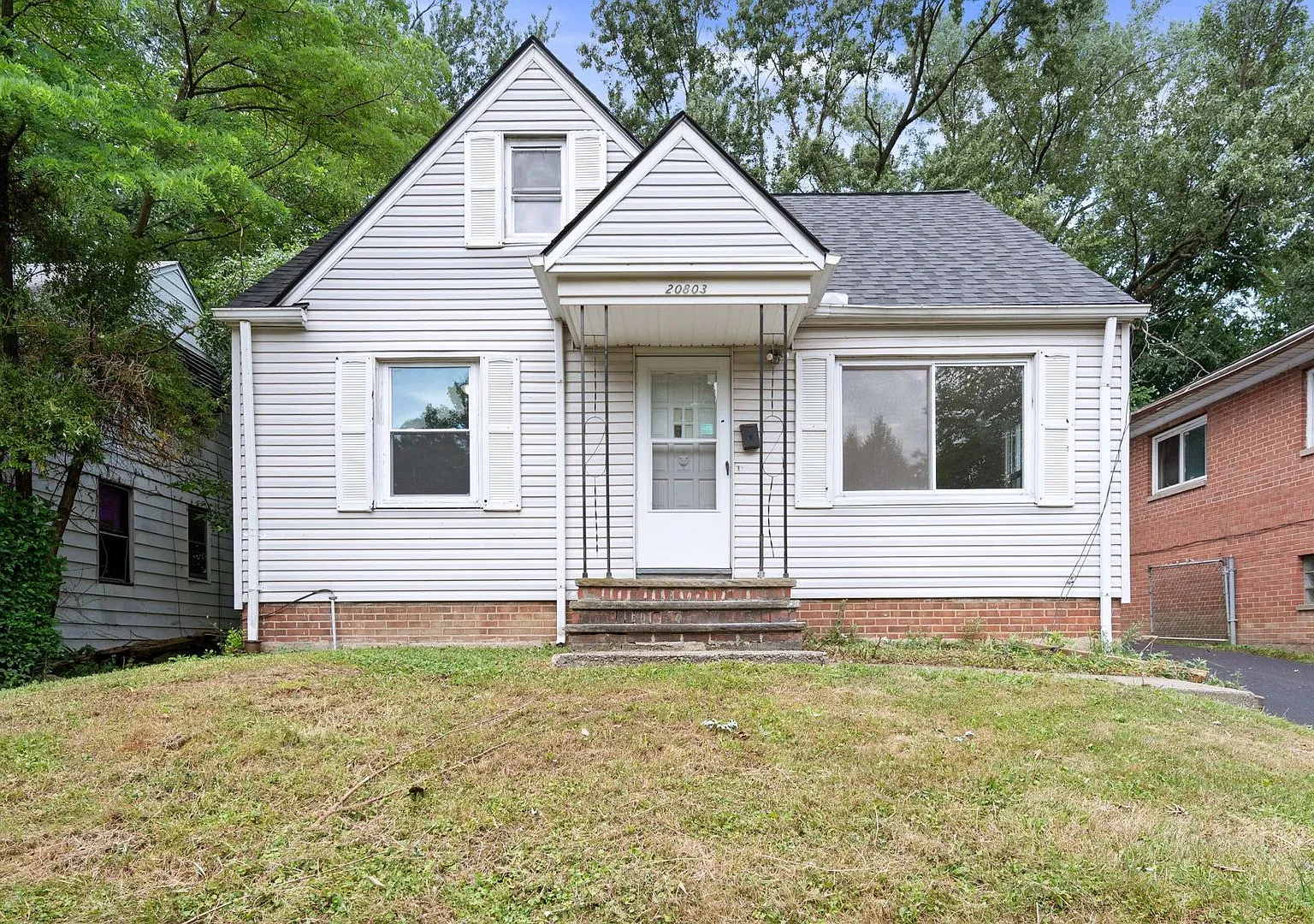 20803 Kenyon Dr — Photo 1