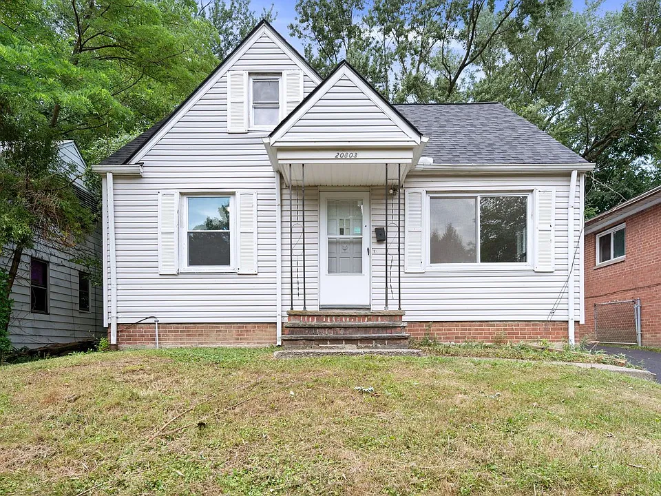 20803 Kenyon Dr