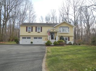 62 Lawrence Rd, Randolph, NJ 07869