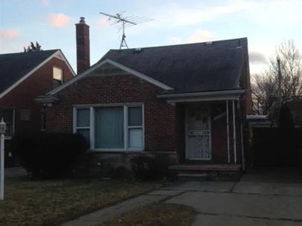 15900 Carlisle St, Detroit, MI 48205