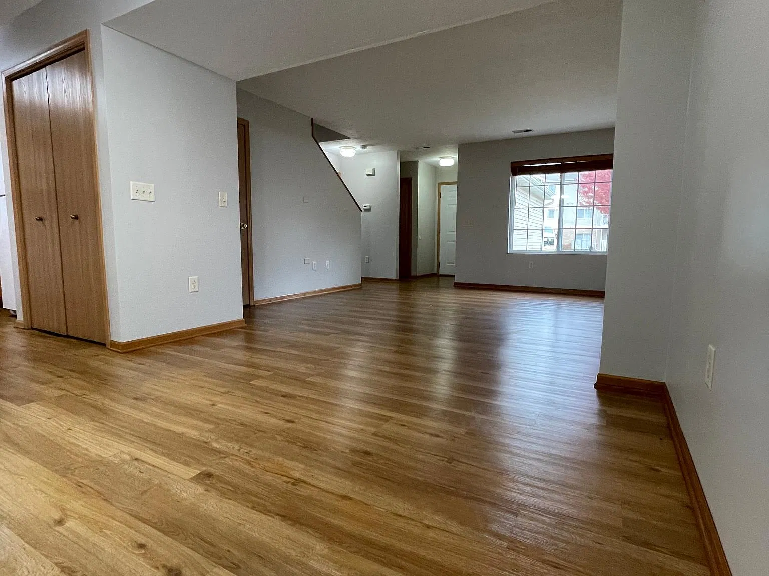 865 Hanneman Dr — Photo 4