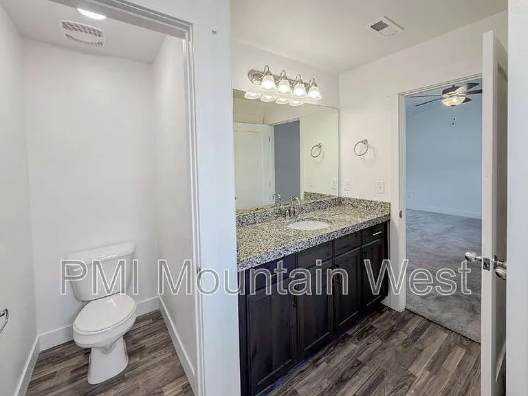 4924 E Breezy Patch Rd — Photo 13