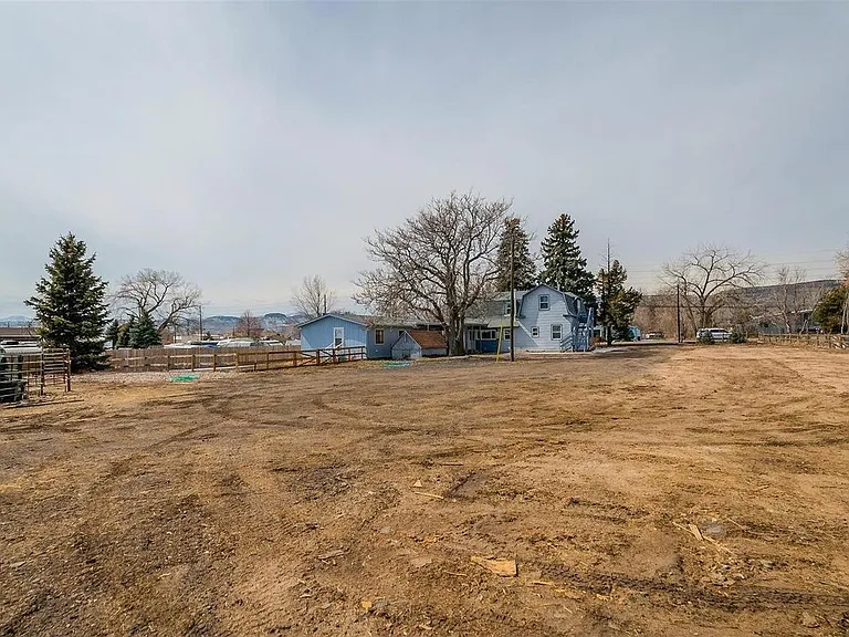 Large open area to store any size RV or throw balls, Frisbees, etc.
