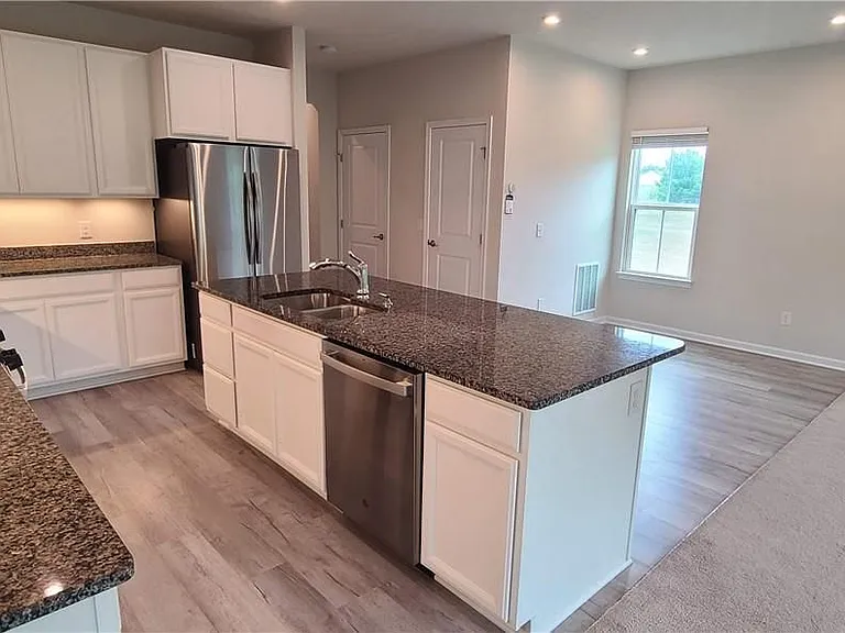 1157 Meadow Run — Photo 4