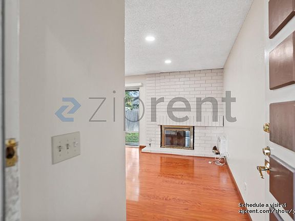 4th image of 114 Brenton Ct