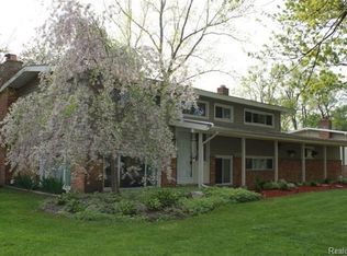 1825 Big Trail Rd, Commerce Township, MI 48390