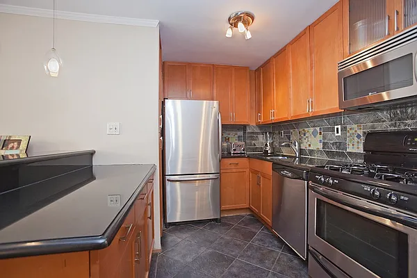 Sold by Nest Seekers International | media 13