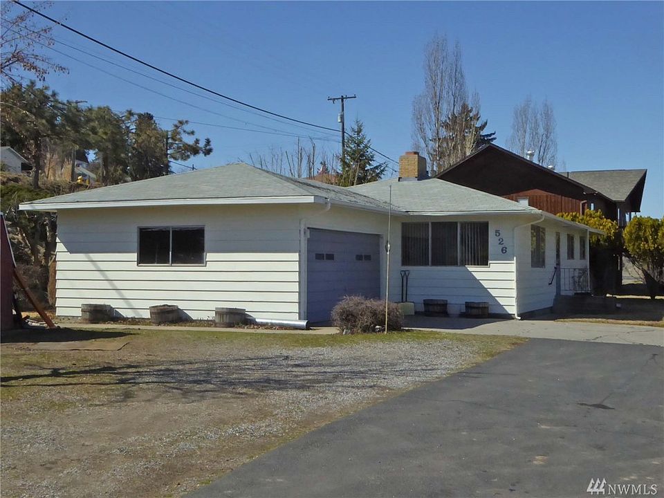 1st image of 526 E Grand Coulee Ave