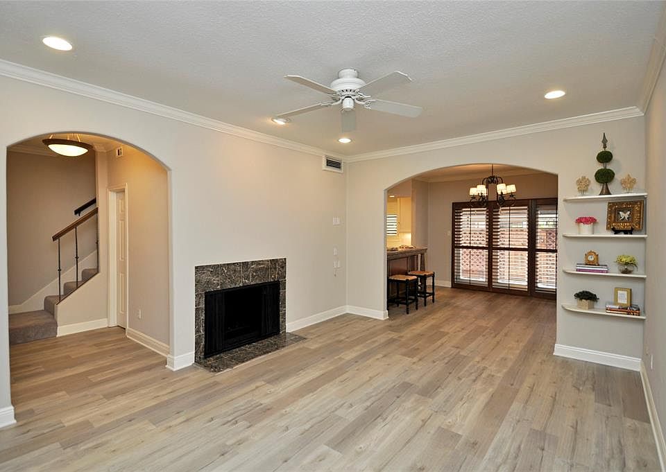 1st image of 11711 Memorial Dr APT 637