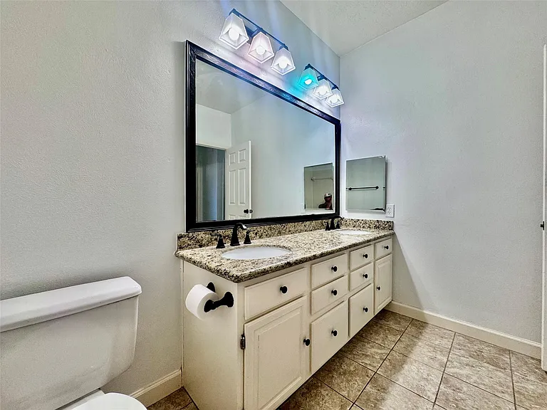 2123 Hollow Reef Cir — Photo 21