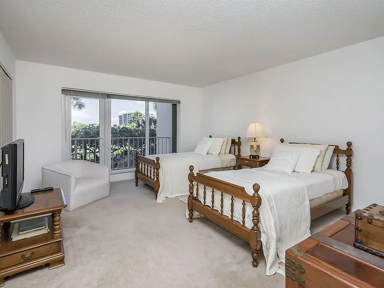 4301 N Ocean Blvd #A206 — Photo 32