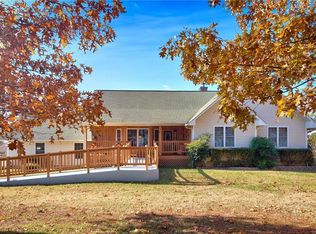 9785 Rainbow Ridge Rd, Omaha, AR 72662