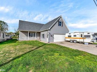 7342 Edlane Rd, Algonac, MI 48001