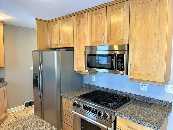 3rd image of 5605 Zenith Ave S
