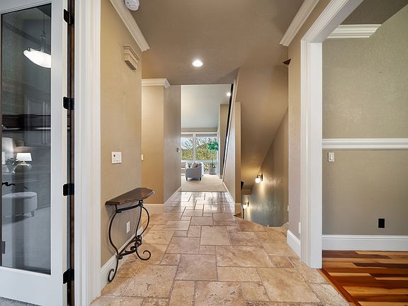 4th image of 4640 SE Honors Dr