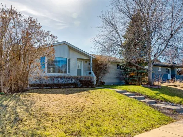 367 NE Acadia Dr SE, Calgary, AB T2J 0A6