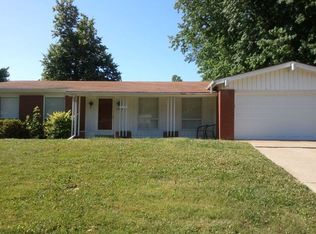 1324 Springfield Dr, Belleville, IL 62221