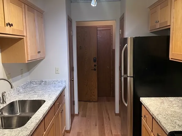 2210 Midland Grove Rd, Roseville, MN