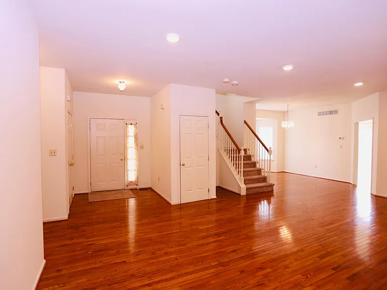 726 Whitetail Cir — Photo 4