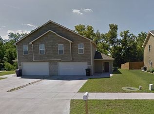 604 Highland Ridge Dr, Manhattan, KS 66503