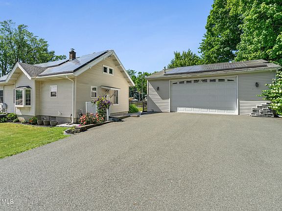 4th image of 231 Summit Avenue