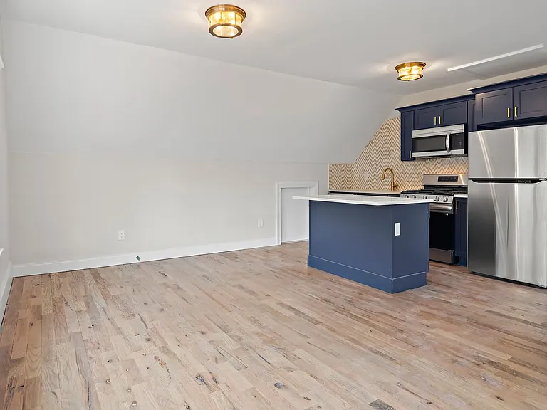 269 Humphrey St — Photo 10