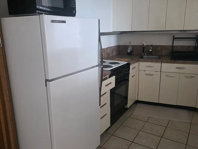 300 N State St #2925 — Photo 3