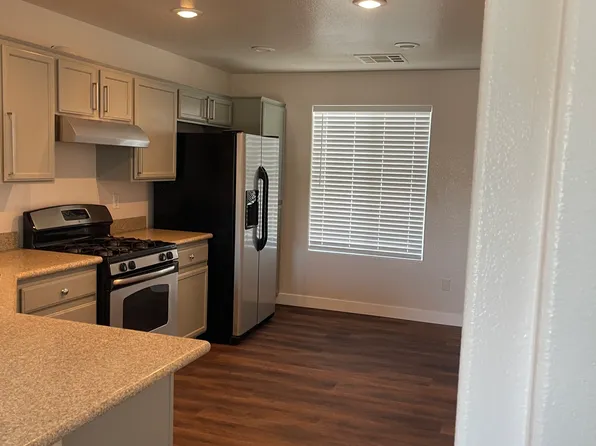 10011 McCauley Ranch Ave, Las Vegas, NV 89148