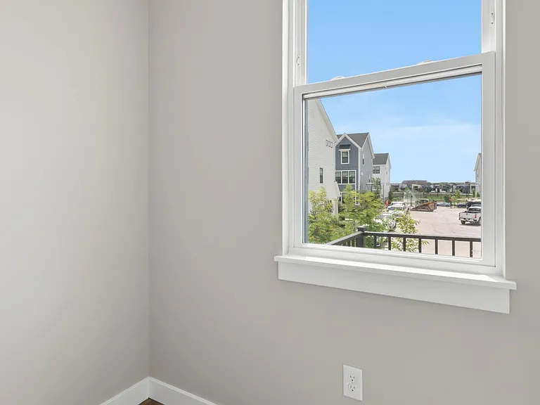 16545 Yellowwood Dr — Photo 19