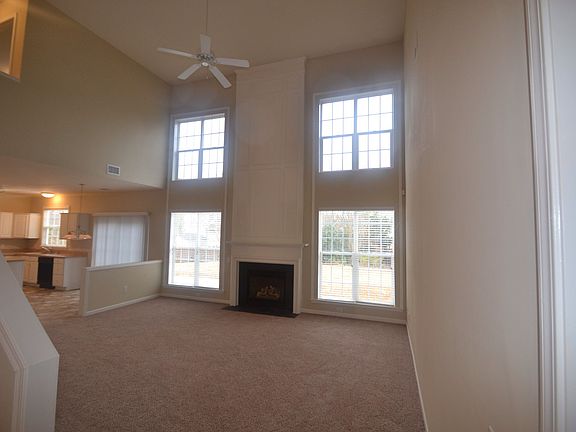 4th image of 3542 Manor House Dr