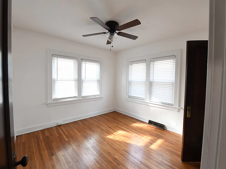 1803 W 41st St #1W — Photo 5