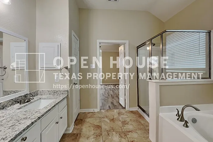12419 Adams Ridge Ln — Photo 10
