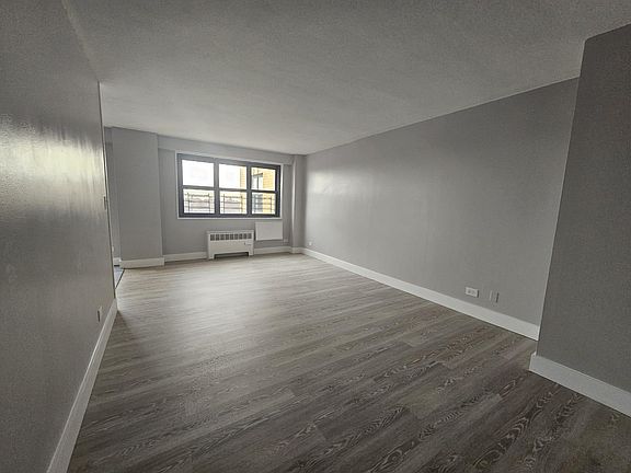 5th image of 1501 Noble Ave #17B
