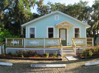 469 NE 1st St, Crystal River, FL 34429