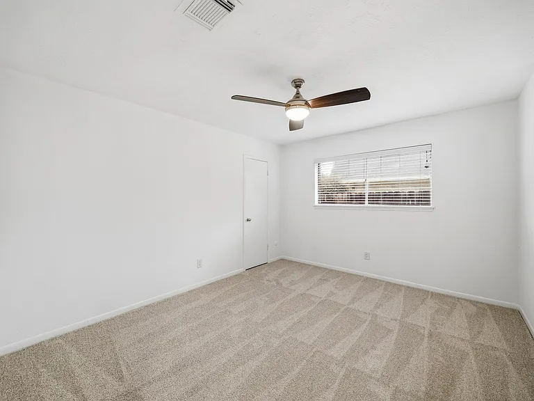 12931 Westella Dr — Photo 3