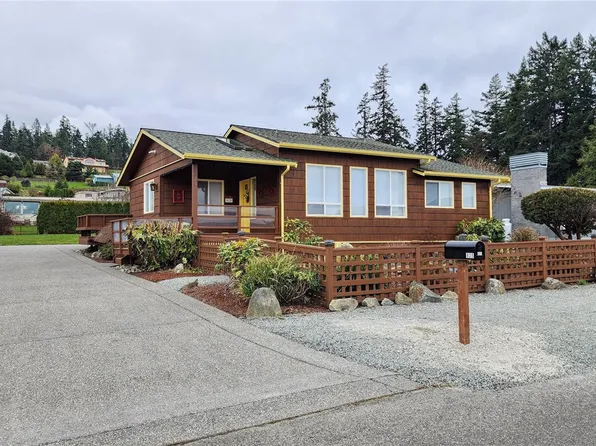 825 Brokaw Rd, Camano Island, WA 98282