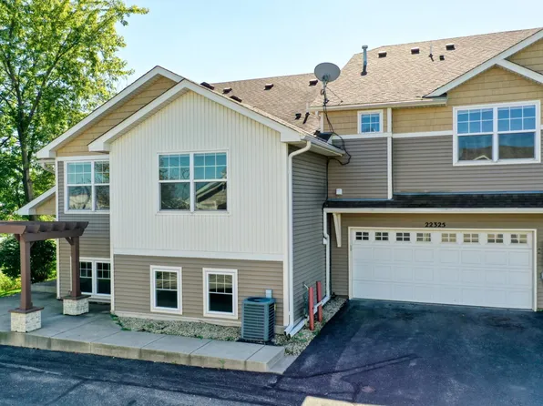 22325 Cameo Ct, Forest Lake, MN 55025