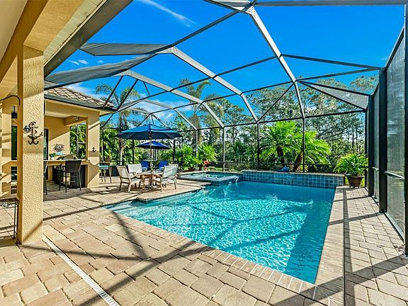 4th image of 8272 Larkspur Cir