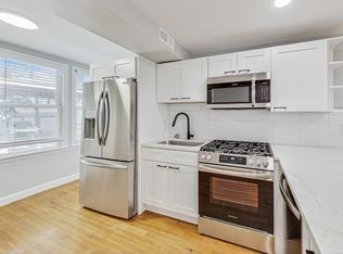 2206 N Talman Ave #1STFL, Chicago, IL 60647