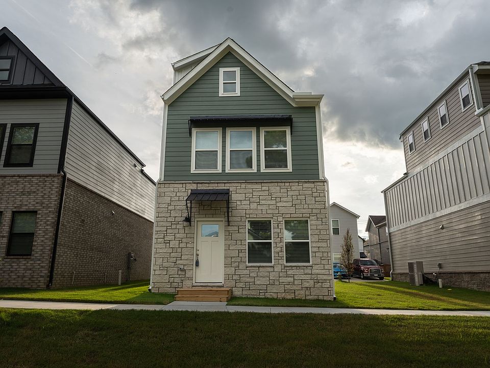 1st image of 1323 S Van Buren Ave
