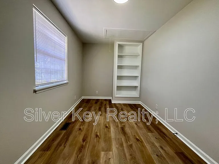 1719 Reed Rd — Photo 35