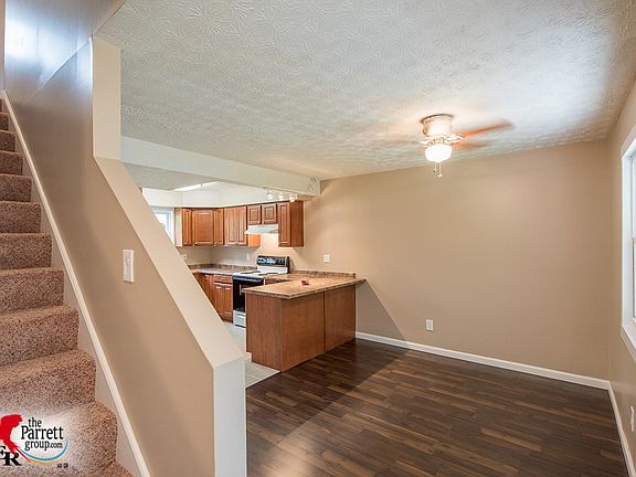 4th image of 8728 Edgewater Ave