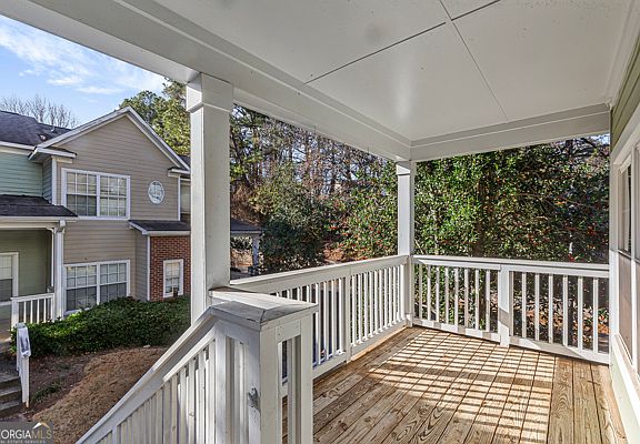 4th image of 1731 Pryor Rd SW Unit 301