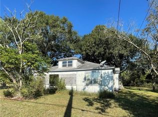 1382 Loop 522, Ganado, TX 77962